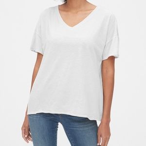 Gap Vintage Wash Slub V-Neck T-Shirt in Grey, M